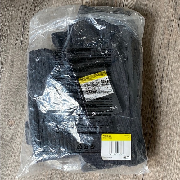 Nike Pro HyperWarm Long Sleeve Top - Picture 6 of 6